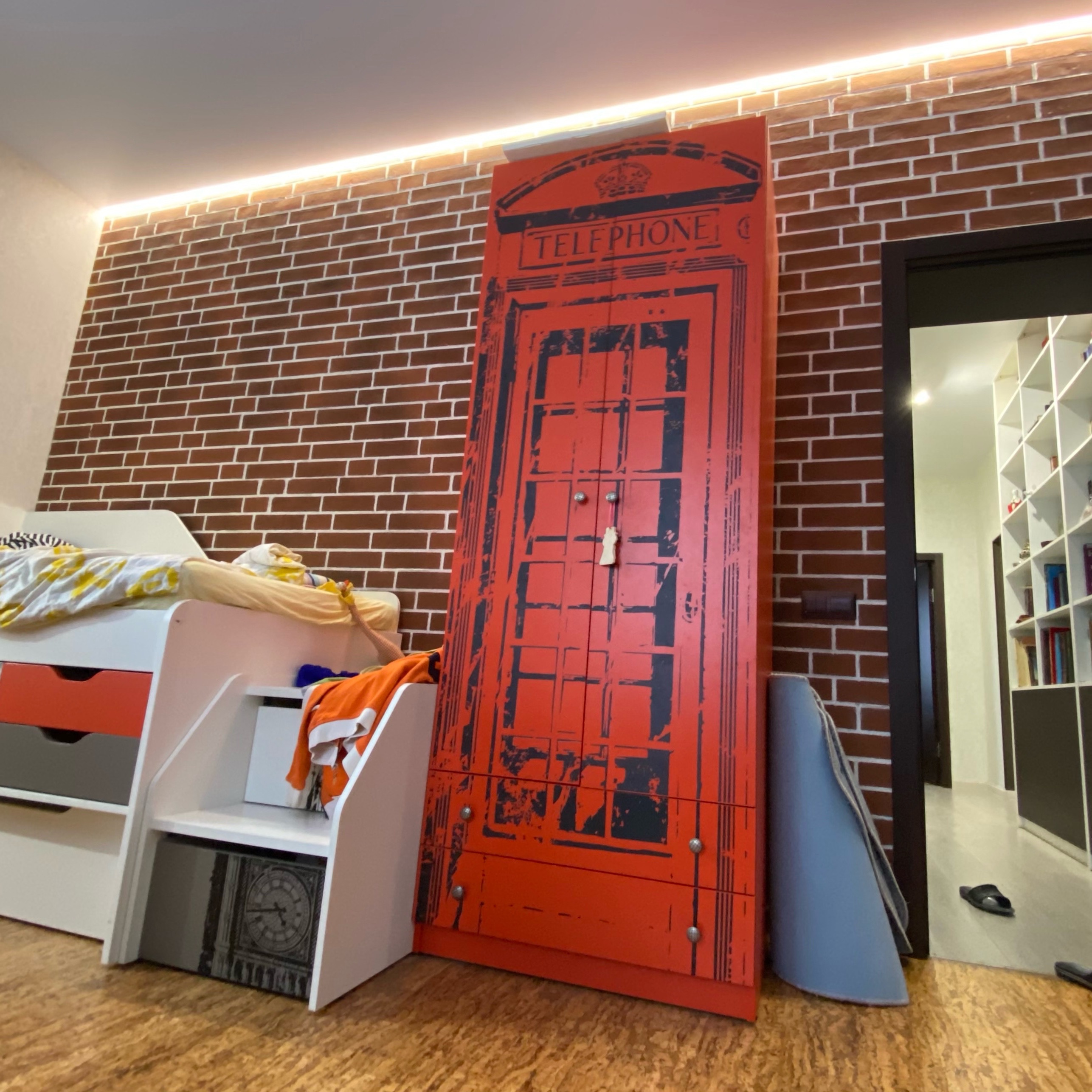 Третий слайд